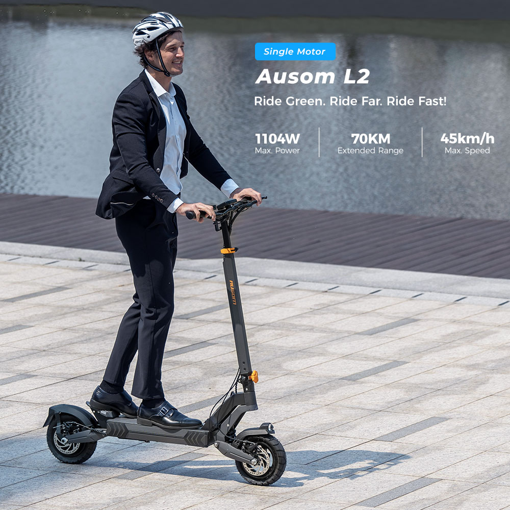 Ausom L2 Elektromos Roller, 800 W-os Motor, 48 V 15,6 Ah Akkumulátor, 10 colos Gumiabroncsok, 45 km/h Max Sebesség, 70 km Hatótávolság, Első és Hátsó Tárcsafék, Lengőkaros Felfüggesztés, LCD Kijelző