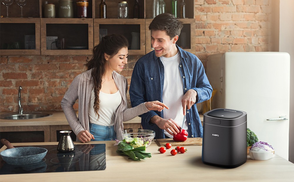 Refurbished Karfo UF006-EC Kitchen waste disposar, 2.5L Capacity, Single-Button Auto Operation, Turn Food Waste to Fertilizer for Plants, Black - EU Plug