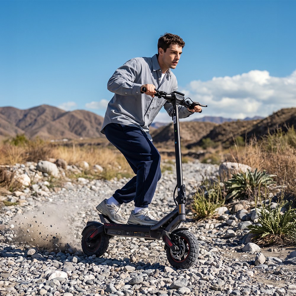iScooter i10M Elektroroller, 1200-W-Motorleistung, 45 km/h Höchstgeschwindigkeit, 48-V-10,4-Ah-Akku, über 40 km Reichweite, 11-Zoll-Geländereifen, Doppelfederung, Dreifachbremssystem, App-Steuerung, Schnellfaltmechanismus