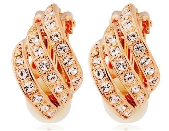 

Rigant 18K RGP Alloy White Crystal Accented Clip Earrings - Gold