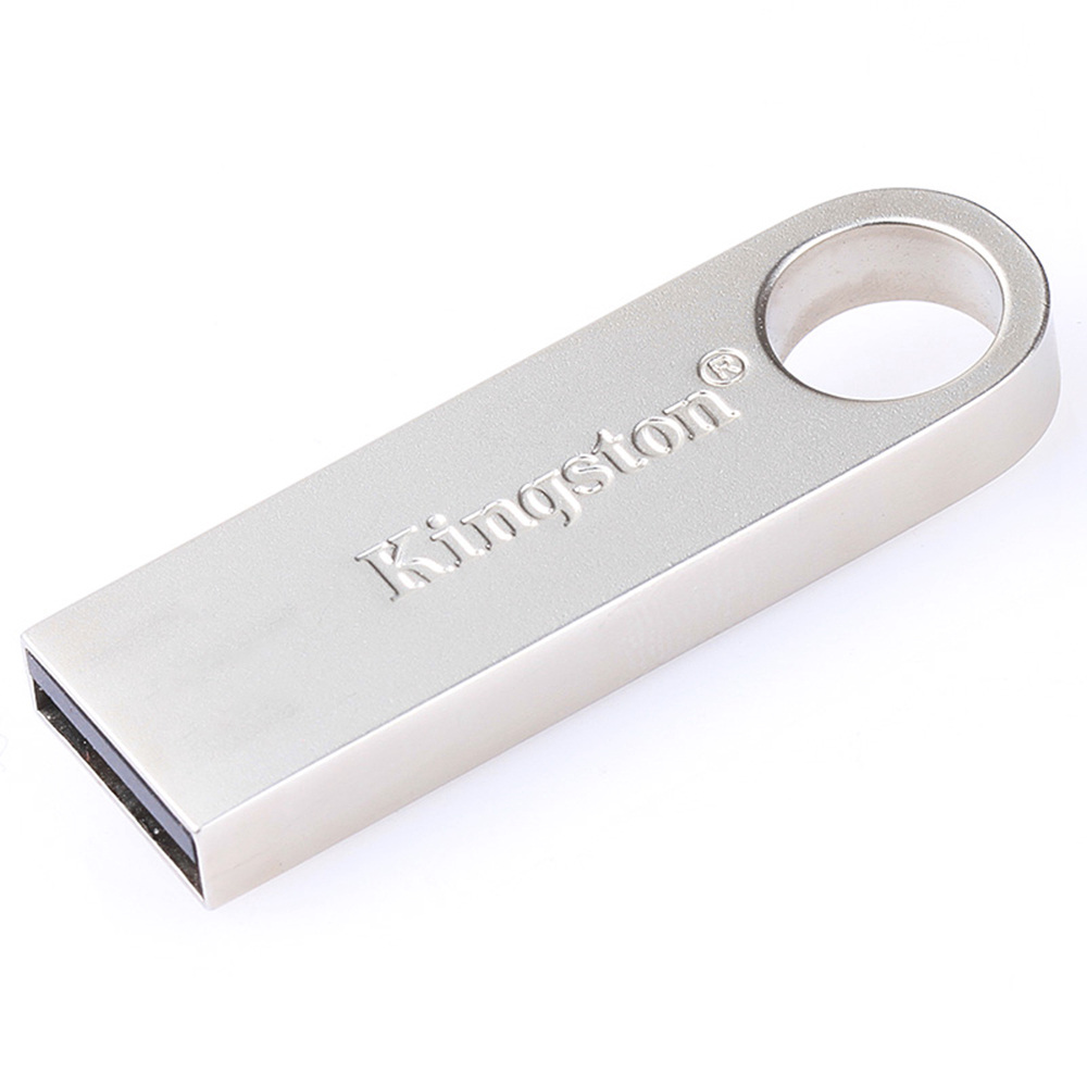 

Kingston DTSE9 Digital DataTraveler 32GB USB Flash Drive USB 2.0 Interface 100MB/s Read Speed - Silver