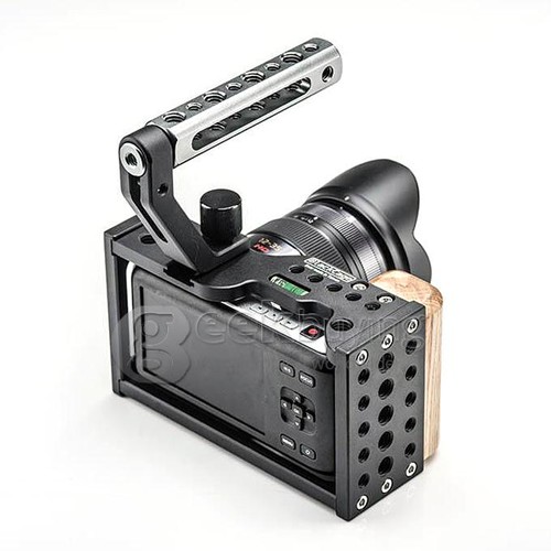 【シネマ開始セット】BMPC4K、GENIUSリグ、外部給電用プレート Amazon.co.jp: MAGICRIG BMPCC 4K / BMPCC 6K ケージ トップ