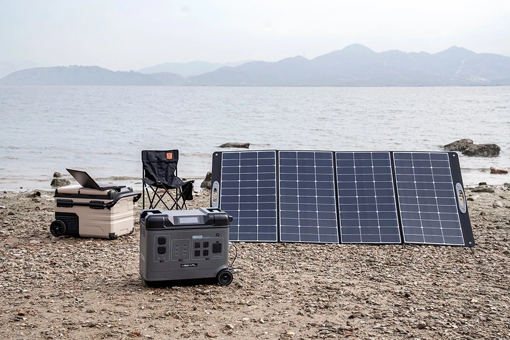 OUKITEL BP2000 Portable Power Station + OUKITEL PV400 Solar Panel, 2048Wh/640000mAh LiFePO4 Battery Solar Generator, 2200W AC Output, 2000W UPS, 1800W AC Charging, Expand Up to 7 Battery Packs, 15 Outputs