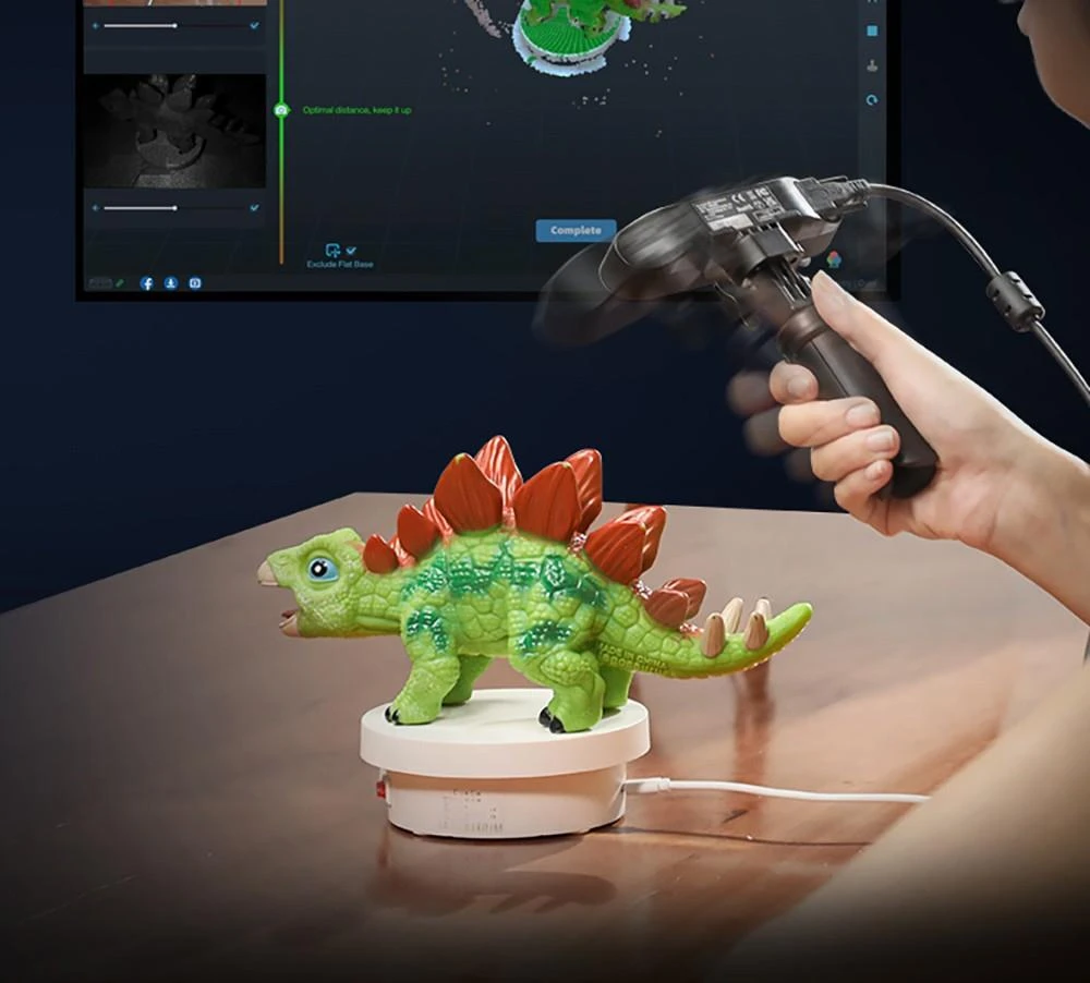 Scanner 3D Creality CR-Scan Ferret Pro, vitesse de numérisation jusqu'à 30 ips, précision de 0,1 mm, distance de travail de 150 à 700 mm, plage de capture unique de 560 x 820 mm, numérisation minimale de 150 x 150 mm, connexion sans fil
