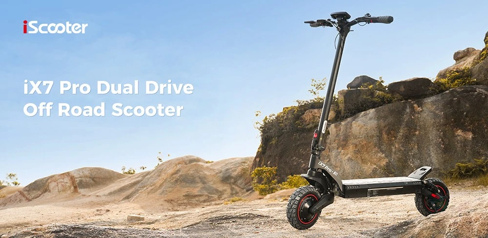 iScooter iX7 Pro elektromos roller terepgumik közelről
