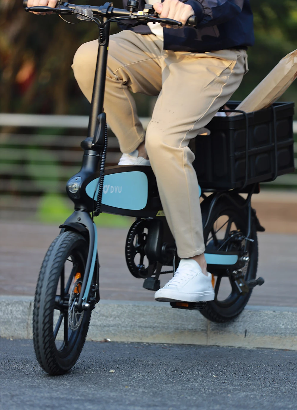 DYU C2 Electric Bike, 250W Motor, 48V 7.5Ah Battery, 16*2.5-inch Tires, 25km/h Max Speed, 40km Range, Dual Disc Brakes, LED Display