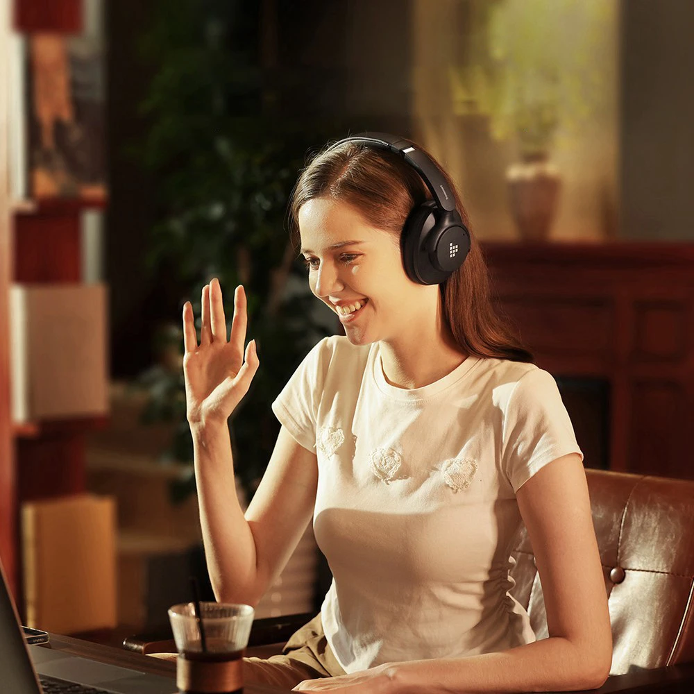 Căști ANC hibride Tronsmart SOUNFII Q20S, Bluetooth 5.3, anulare activă hibridă a zgomotului, timp de redare 60 de ore, audio de înaltă rezoluție, căști rotative la 90°, pereche cu 2 dispozitive, control aplicație Tronsmart - negru