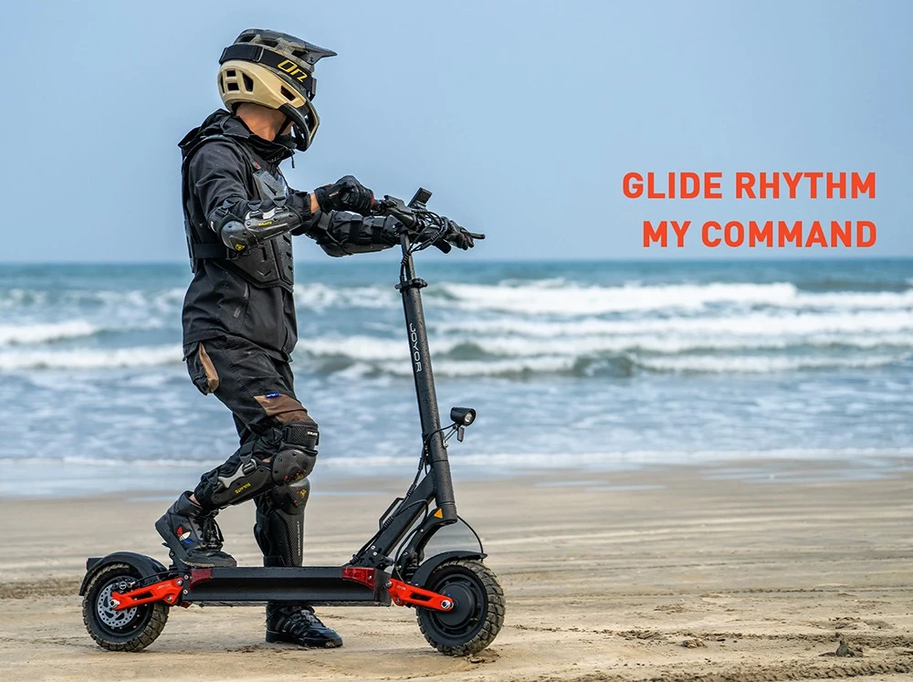 Trottinette électrique Joyor T10, moteur 2 x 1 000 W, batterie 60 V 18 Ah, pneus 10 pouces, vitesse maximale 60 km/h, autonomie 75 km, freins à disque hydrauliques avant et arrière, amortisseurs à ressort hydrauliques avant et arrière