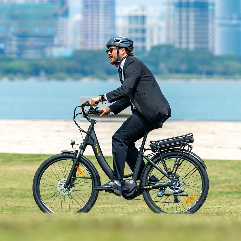 Vélo électrique Eleglide C2, moteur central 250 W, batterie 36 V 13 Ah, pneus 26 pouces, vitesse maximale 25 km/h, autonomie 100 km, freins à disque hydrauliques, suspension avec blocage, transmission Shimano 7 vitesses