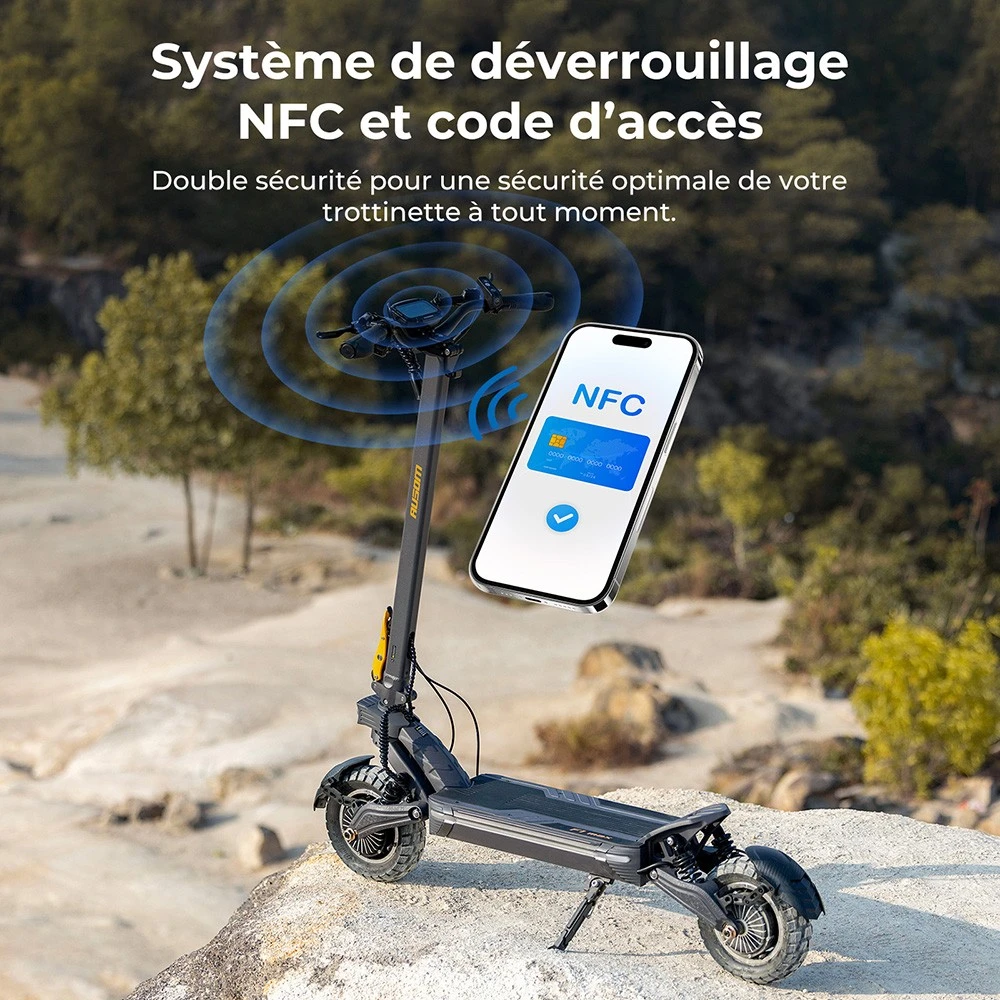 Trottinette électrique Ausom F1 Max, moteur 2 x 1 400 W, batterie 60 V 20,8 Ah, pneus 10 pouces, vitesse maximale 72 km/h, autonomie maximale 100 km, freins à disque hydrauliques avant et arrière, verrouillage NFC et par code