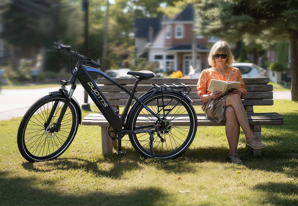 Bicicletă electrică DUOTTS C29 Max, motor de 250W, baterie de 48V 18Ah, anvelope de 29 inch, viteză maximă de 25km/h, autonomie de 120km, frâne hidraulice pe disc, suspensie furcă față, transmisie Shimano cu 7 viteze
