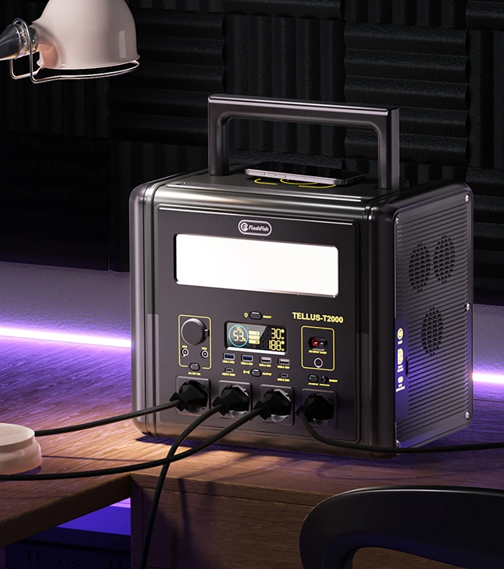 Station d'alimentation portable Flashfish T2000 2000 W, batterie LiFePO4 1536 Wh, puissance de crête 4000 W, recharge rapide sur secteur 1500 W, 14 sorties, pour une utilisation domestique et en extérieur.