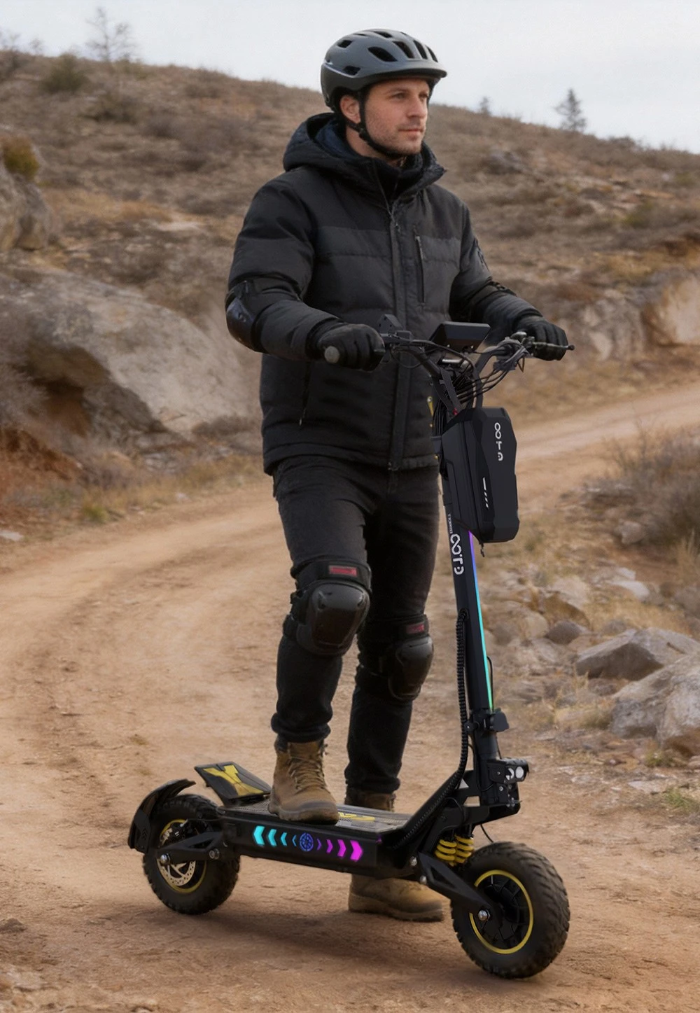Trotinetă electrică OOTD T10 Pro, 2 motoare de 1300 W, baterie de 52 V și 23,4 Ah, anvelope de 11 inch, viteză maximă de 65 km/h, autonomie de 70 km, frâne hidraulice cu disc, suspensie cu arc