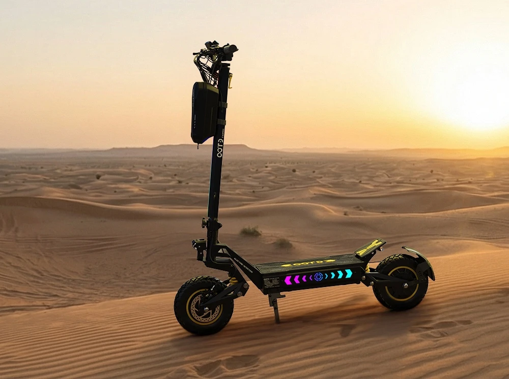 Trotinetă electrică OOTD T10 Pro, 2 motoare de 1300 W, baterie de 52 V și 23,4 Ah, anvelope de 11 inch, viteză maximă de 65 km/h, autonomie de 70 km, frâne hidraulice cu disc, suspensie cu arc