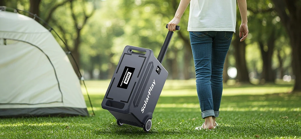 Station d'alimentation portable SolarPlay Q3600, puissance nominale de 3 600 W, batterie LiFePO4 de 3 840 Wh, puissance de crête de 7 200 W, plus de 3 000 cycles de charge, charge hybride de 2 000 W, port USB-C de 100 W, 15 sorties, onduleur en 0,02 s