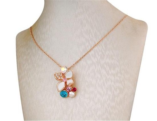 Cutout Flower Necklace main image 0