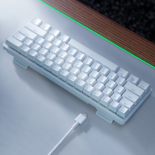 Razer Huntsman Mini 60% Gaming-Tastatur RGB-Beleuchtung PBT-Tastenkappen Bordspeicher Clicky Optical Switches -Mercury White