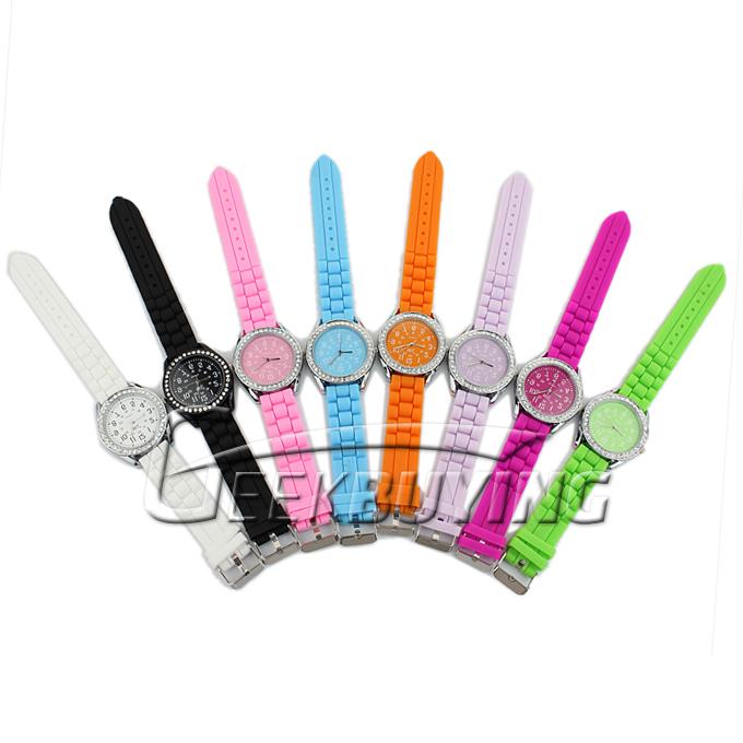 Cute Silicone Wrist Round Quartz Analog Watch for Women - Pink