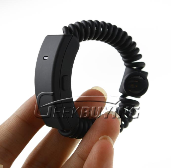 Earzee Stretch Answer Phones Communicator Vibration Alert on Wrist for iPhone 4&4S/Samsung/HTC