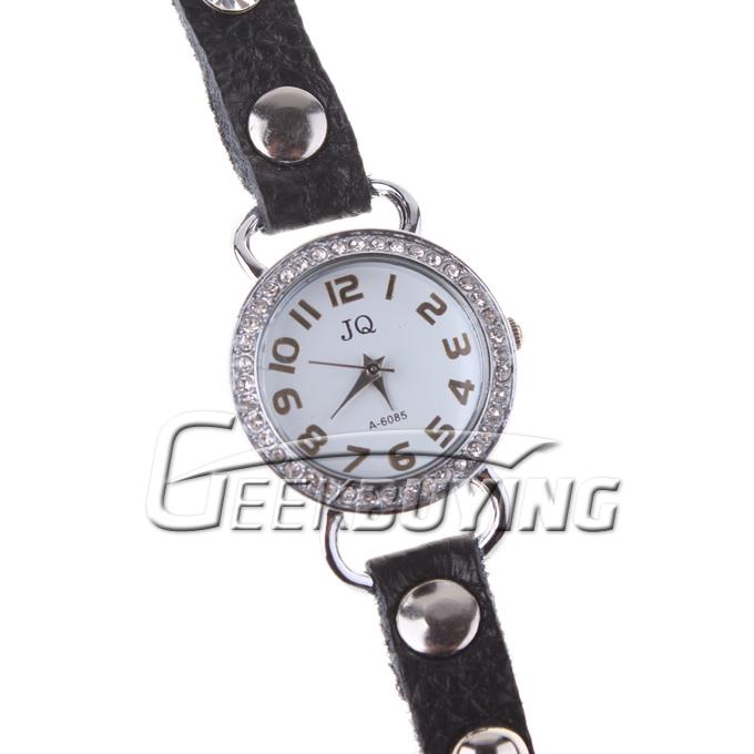 Trendy Trendy Rhinestone Chain Link Watch With Drill Silver Belt for Ladies