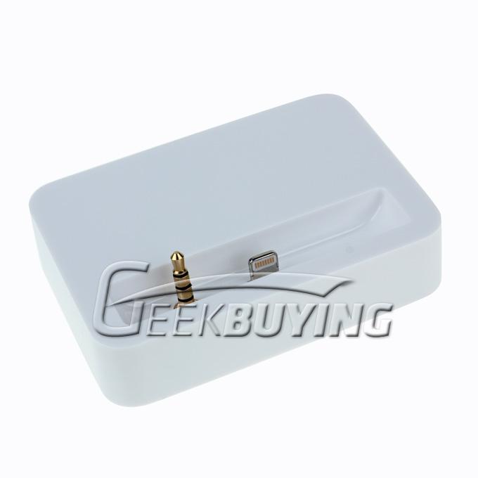 Brand New Male to 8-Pin Female Sync Charger Dock Station with 3.5mm Audio Metal Head for iPhone 5S/5C/5/iPod Touch 5 - White