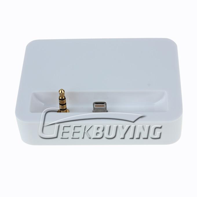 Brand New Male to 8-Pin Female Sync Charger Dock Station with 3.5mm Audio Metal Head for iPhone 5S/5C/5/iPod Touch 5 - White