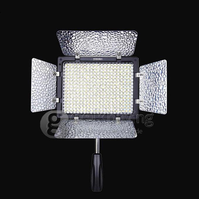 YONGUNO YN300-II 18W 2280lm 5500K 300-LED Speedlight Camera Light