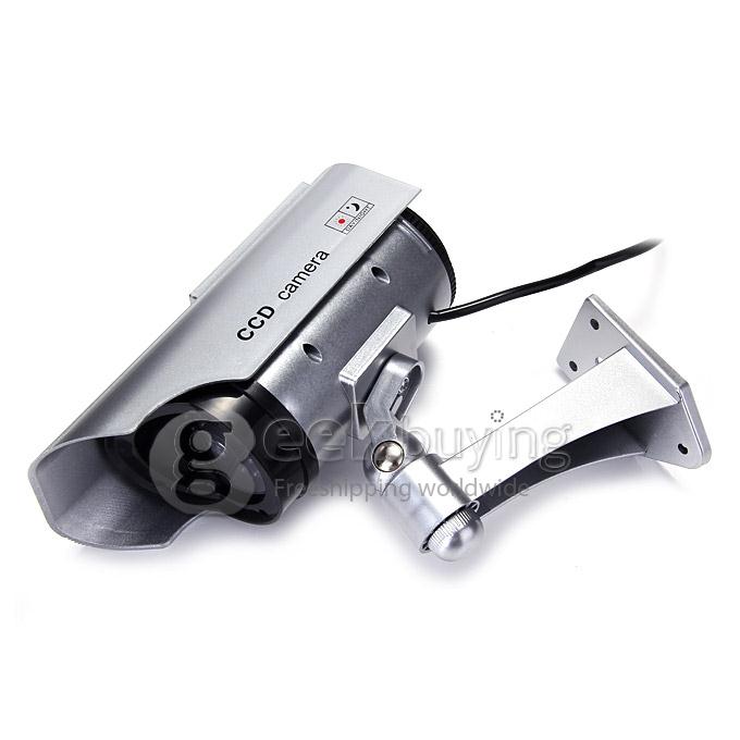 Dummy Solar & Batteries Powered CCD Security Cameras With Flashing LED Red Light For Indoor And Outdoor Security Use