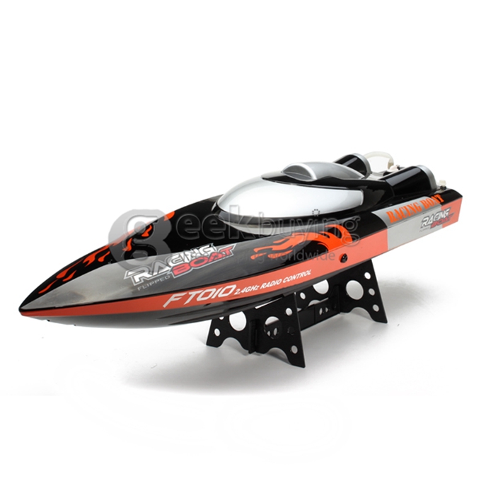 high speed racing boat