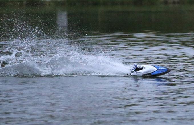 WLToys WL912 2.4G Radio Control 24KM/H RC Speed Racing Boat - White