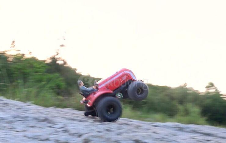 Wltoys P949 1:10 Monster Tractor 2.4G 30KM/H 2WD Lifting Stunts Off Road RC Car RTR - Red