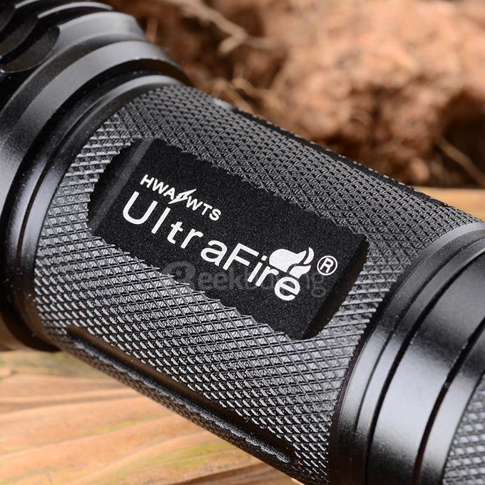 UltraFire LZZ-F13 IPX7 Waterproof Cree XM-L U2 700lm 5-Mode Cool White Flashlight - Black