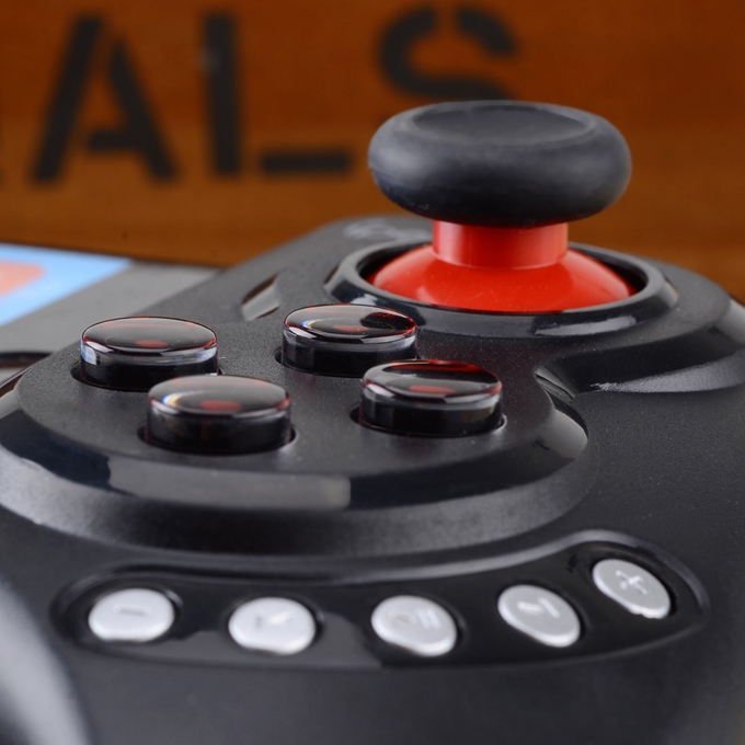 [Spain Stock]IPEGA PG-9023 Wireless Bluetooth 3.0 Controller Joystick Gamepad for iOS Android Phone iPad