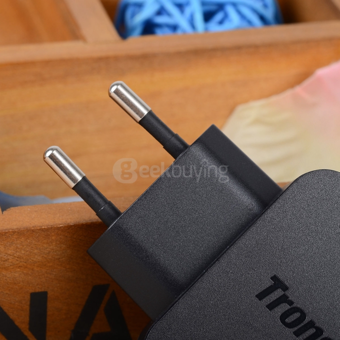 Tronsmart Quick Charge 2.0 18W AC Home Wall Travel USB Charger Fast Charger for Galaxy S6/S6 Edge, Note 4/Edge, Google Nexus 6, HTC M9, Xperia Z3/Z2 , Sharp Aquos Pad/Zeta,Xiaomi - EU Plug