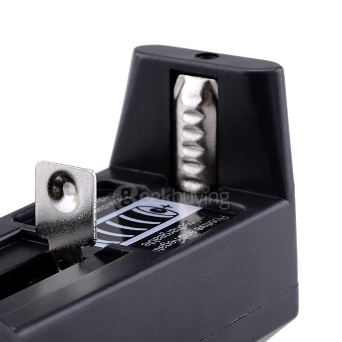 FandyFire US Plug Single Slots Battery Charger + 3.7V 2000mAh 18650 Battery Set - Black