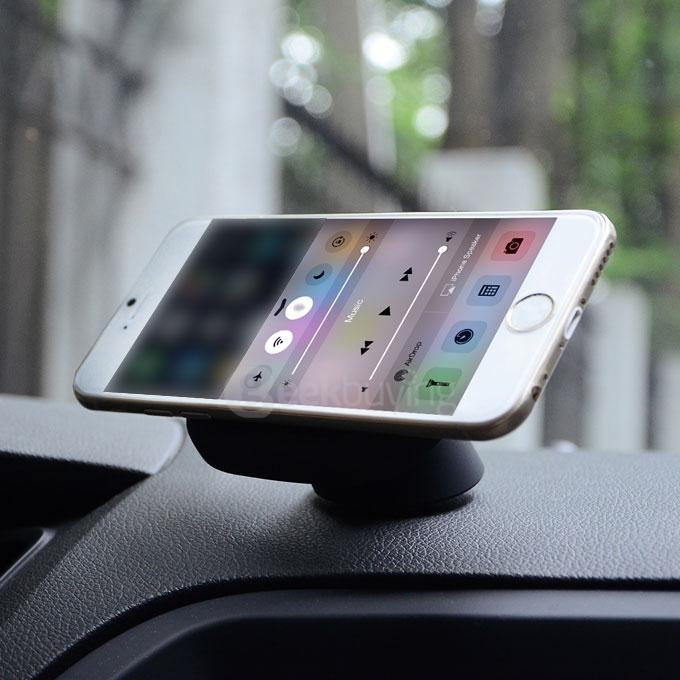 QI Standard 360 Degrees Rotary Wireless Car Charger for Samsung S6 - Black