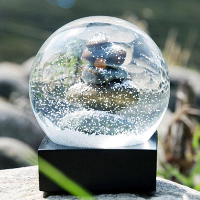 Creative Friendship Tower Crystal Ball Snow Globe