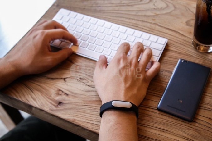 [HK Stock](Official Global Version) Original Xiaomi Mi Band 1S Heart Rate Monitor Smart Bracelet Bluetooth 4.0 IP67 Fitness Tracker with LED Light for Android & iOS - Black