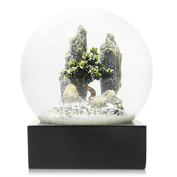 Creative Bramble Crystal Ball Snow Globe