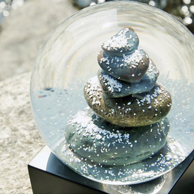 Creative Friendship Tower Crystal Ball Snow Globe