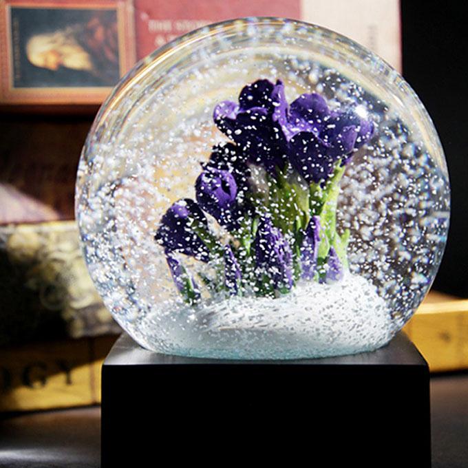 Creative Purple Flower Crystal Ball Snow Globe