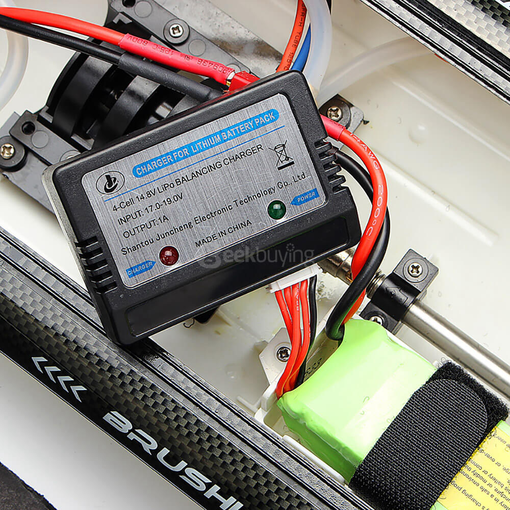 Feilun FT011 2.4G Brushless RC Boat 65CM High Speed Racing Boat With Water Cooling System