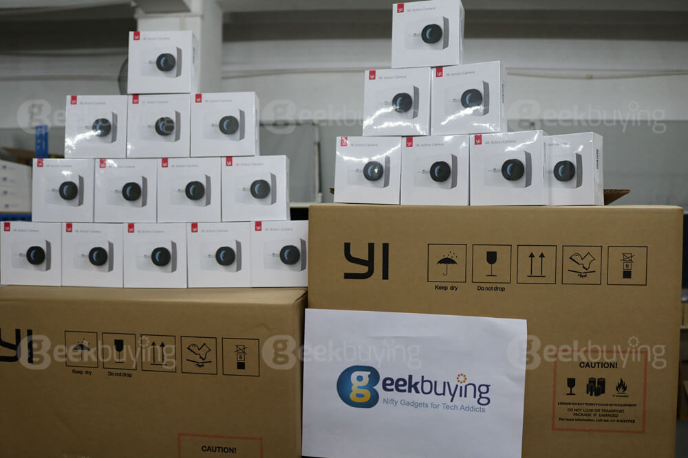 [HK Stock][Package B] International Xiaoyi YI 4K Action Camera II (White) + Original Waterproof Case + Original Floating Grip