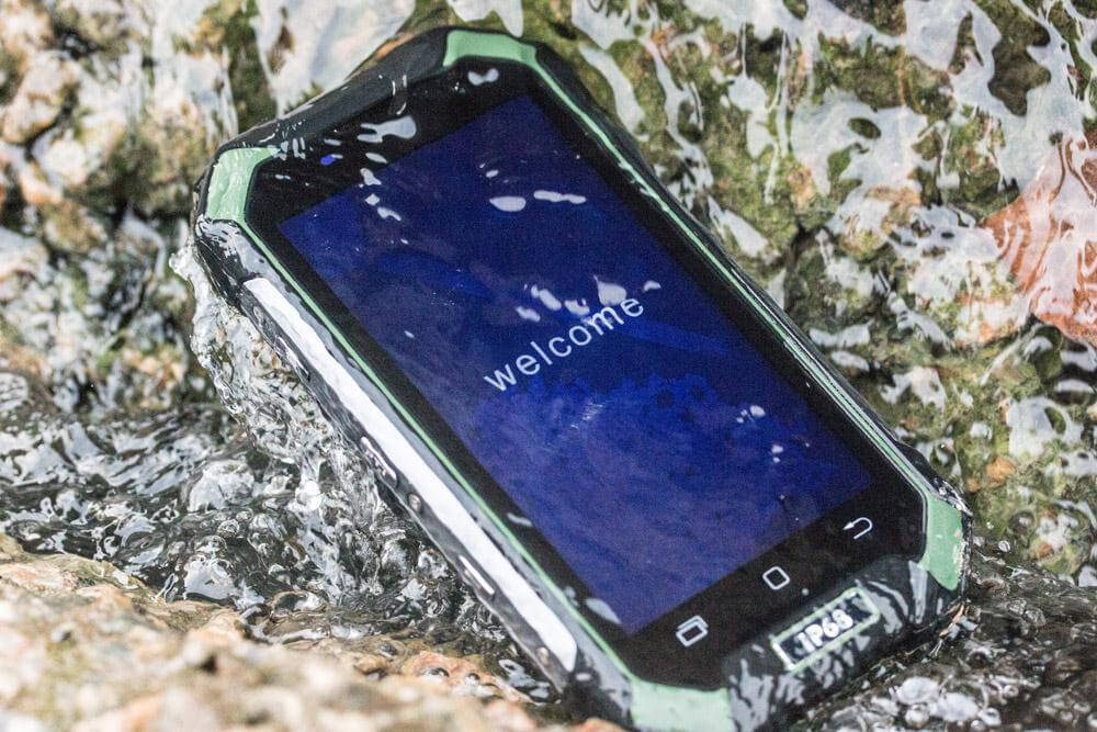 [HK Stock]Blackview BV6000S 4.7inch HD IP68 Waterproof 4G LTE Android 6.0 Rugged Smartphone MT6735 Quad-core 2GB 16GB 8.0MP NFC 4200mAh Fast Charge - Black