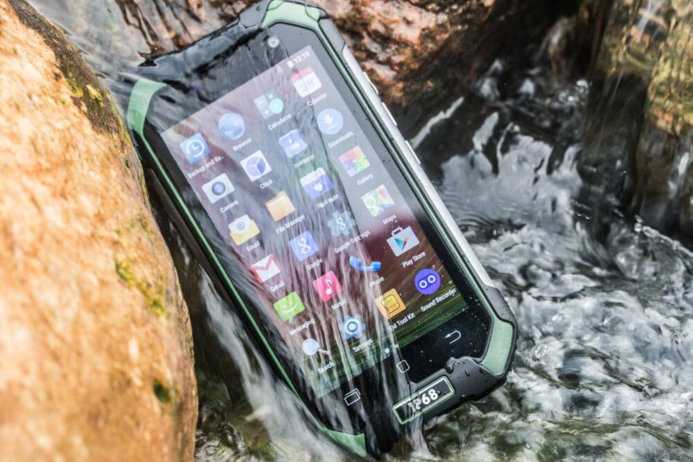 [HK Stock]Blackview BV6000S 4.7inch HD IP68 Waterproof 4G LTE Android 6.0 Rugged Smartphone MT6735 Quad-core 2GB 16GB 8.0MP NFC 4200mAh Fast Charge - Black
