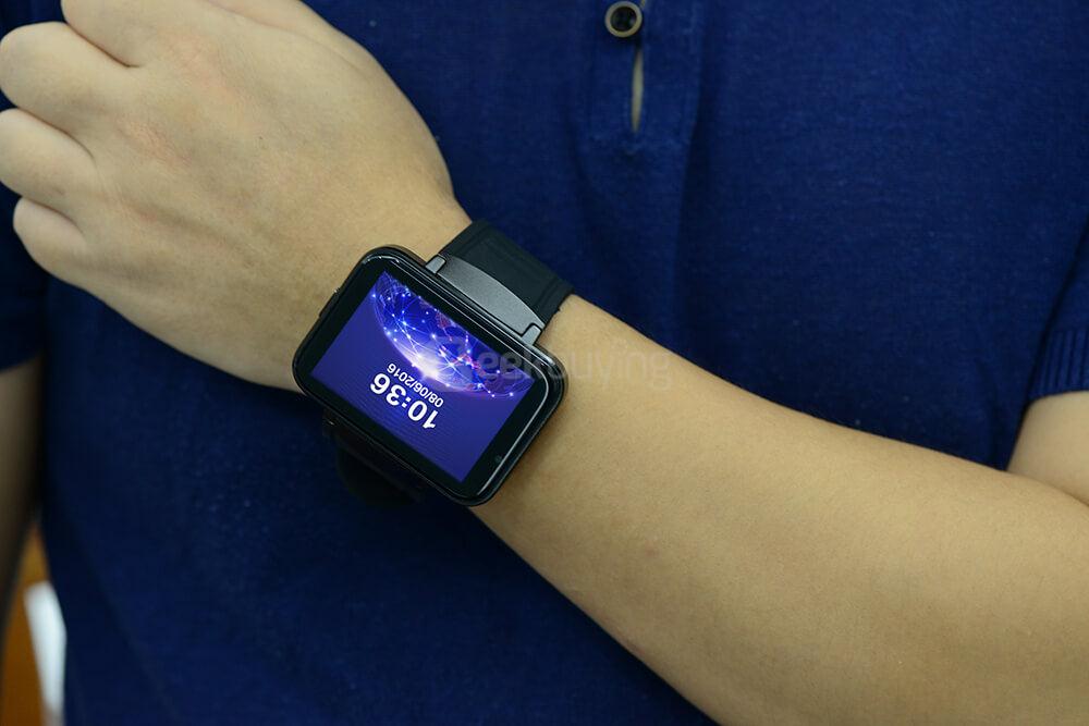 Makibes DM98 3G Smart Watch Phone Android 4.4 MTK6572 Quad Core 1.2GHz 512MB/4GB Bluetooth WiFi GPS Google Now 900mAh Battery 0.3MP Camera - Silver