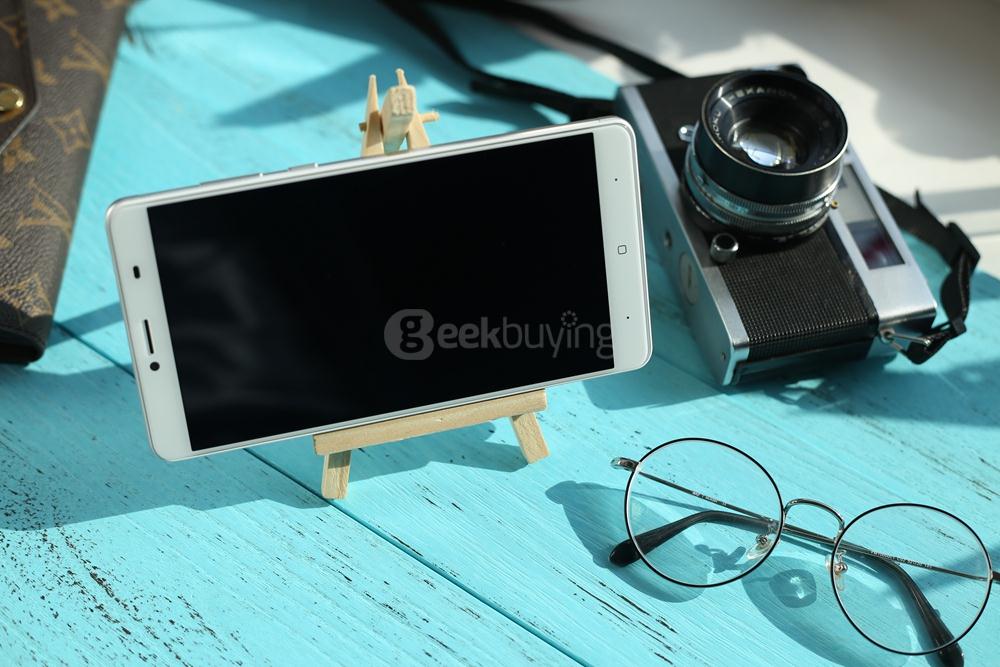 [HK Stock] Doogee Y6 MAX 3D 6.5 Inch FHD 2.5D Screen Android 6.0 4G+ LTE Smartphone MT6750 64-Bit Octa Core 3GB RAM 32GB ROM 13.0MP Touch ID - Silver