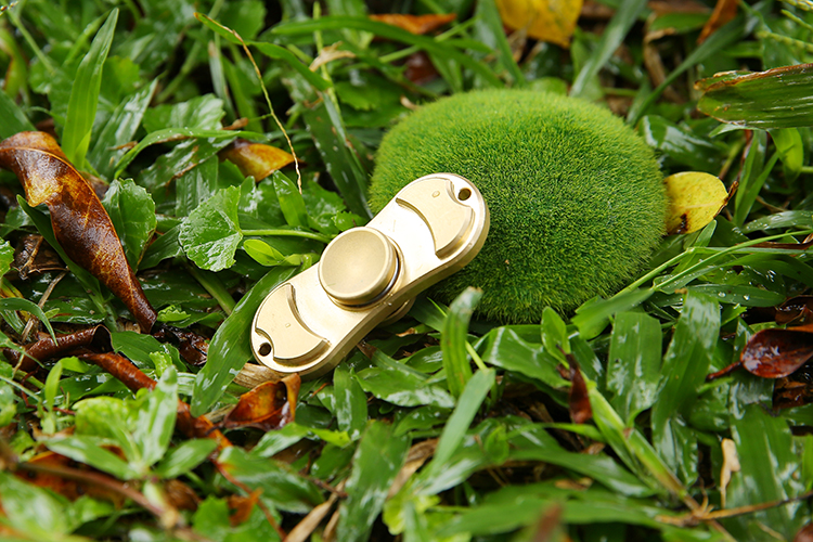 UltraFire Copper Hand Spinner Bearing Gyro Focus EDC Toy for Killing Time