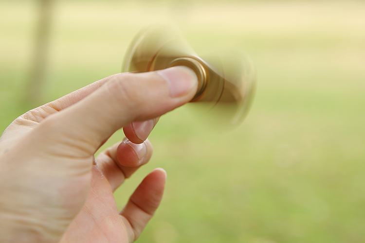UltraFire Copper Hand Spinner Bearing Gyro Focus EDC Toy for Killing Time