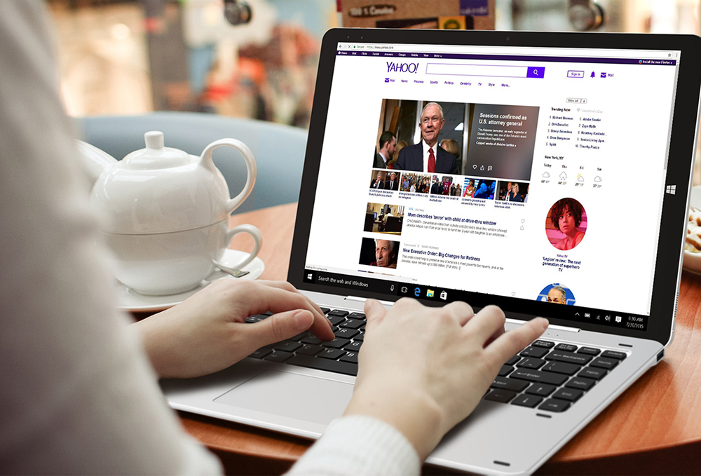 Chuwi Hi13 13.5 Inch 2 In 1 Tablet with 3K IPS Touch Display Intel Apollo Lake N3450 4GB/64GB 2MP Front Camera 5MP Rear Camera Dual Band WiFi Bluetooth Type C